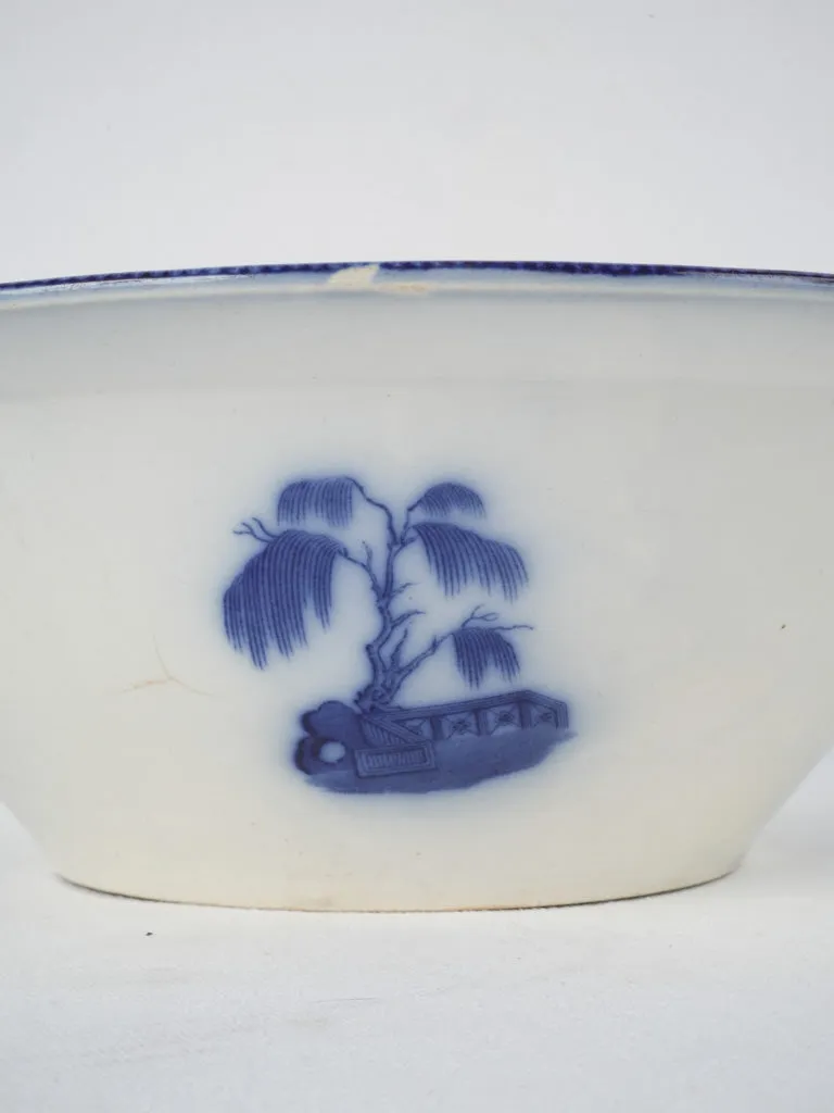 19th-century Blue & white salad bowl - D. Johnston & Cie, Bordeaux 12¼"