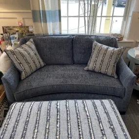 Baldwin Settee