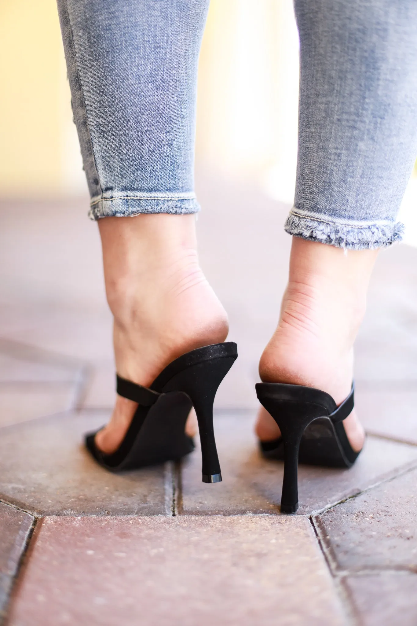 Bubbly Personality Black Strap Heels