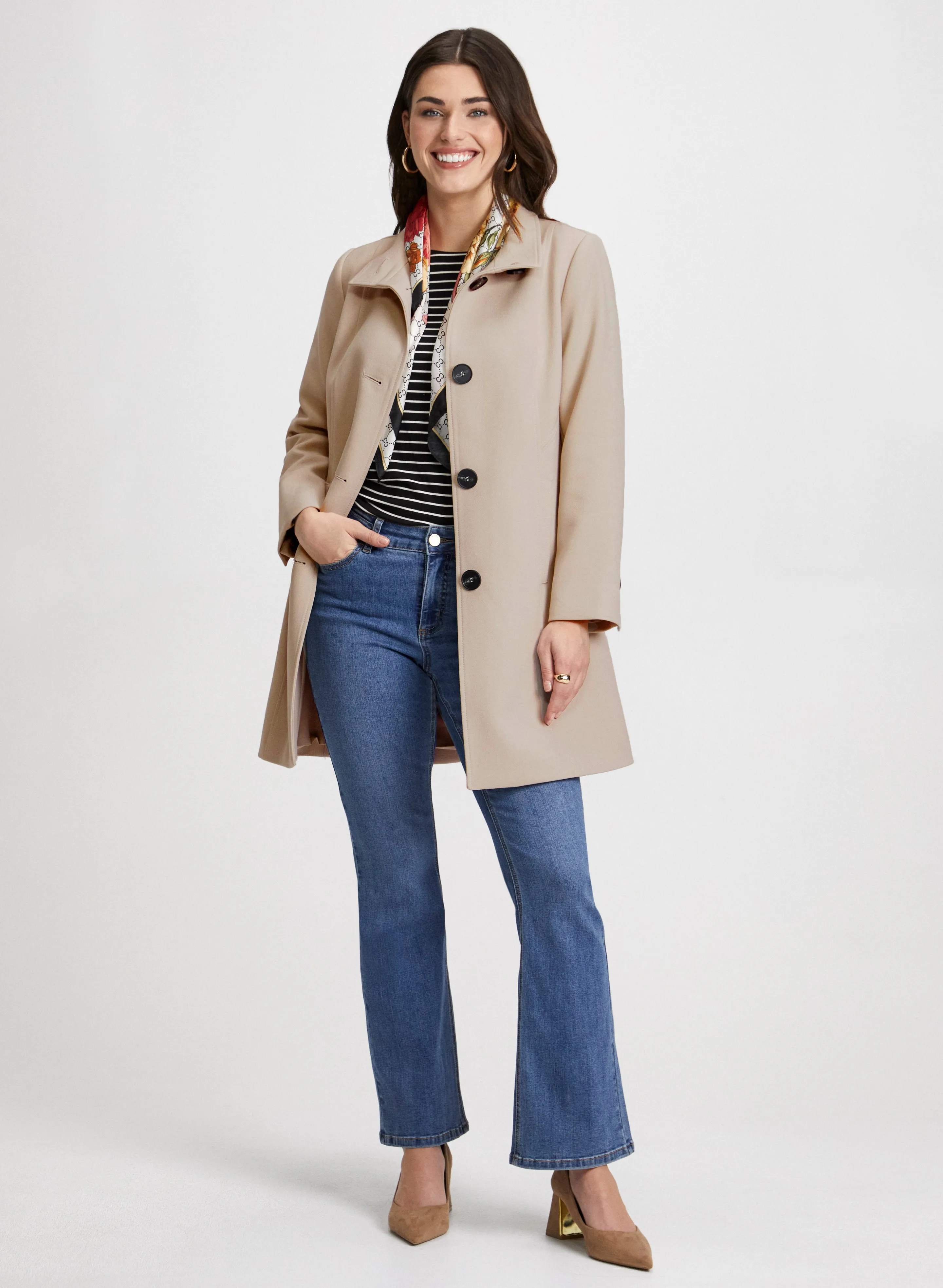 Button Down Tricotine Coat & Chain Trim Jeans