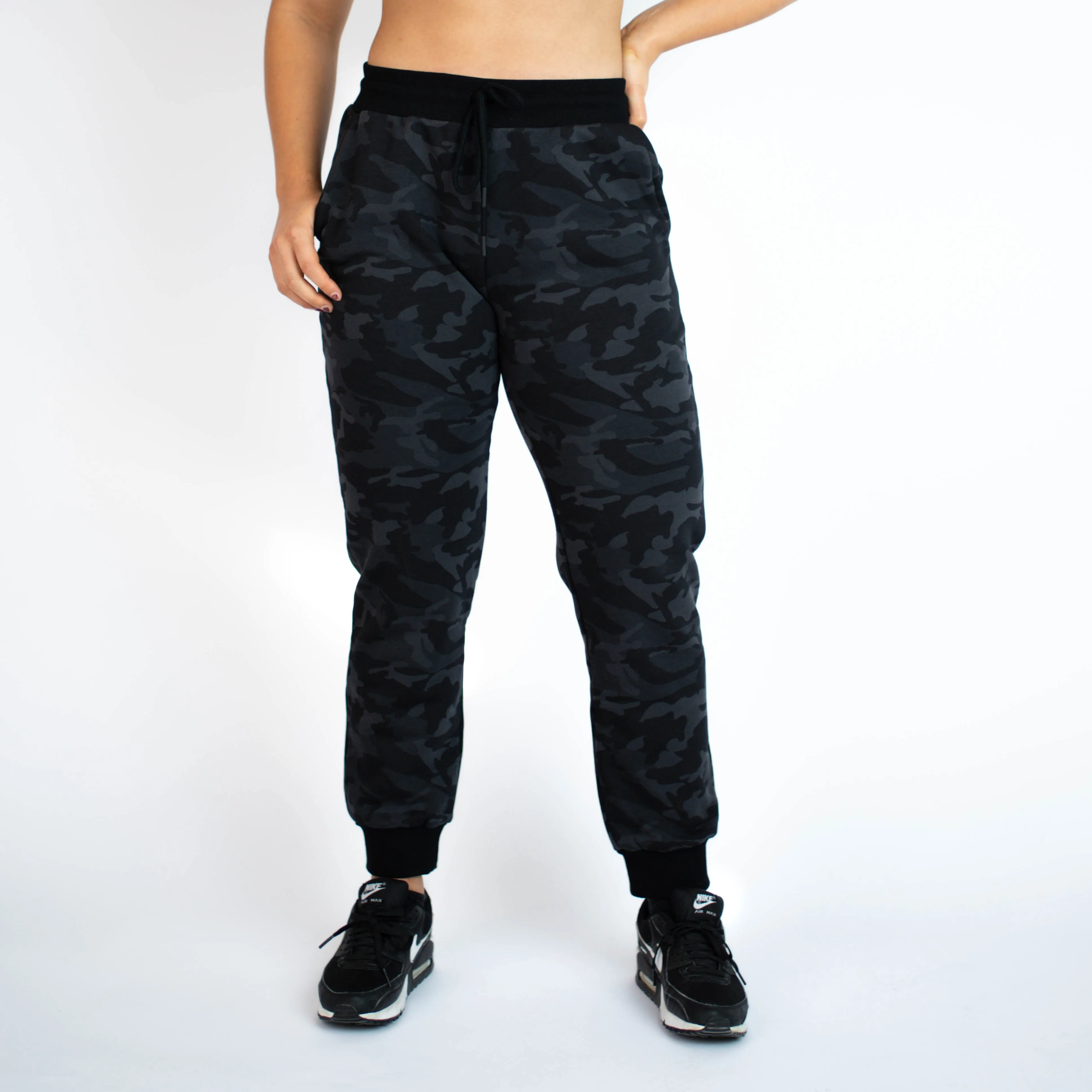 FLEO Just Right Jogger - Black Camo