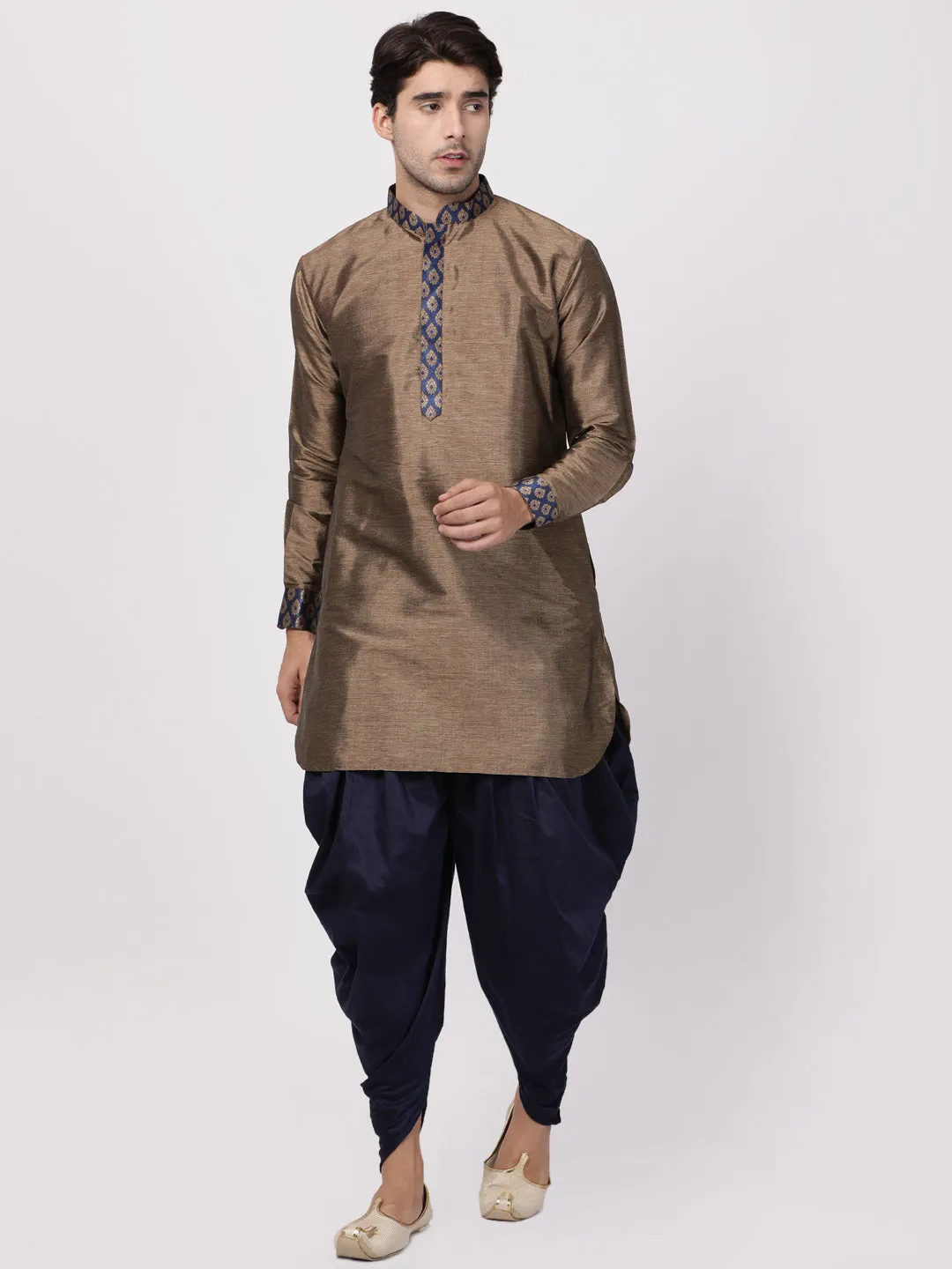 Jashvi Men's Bronze And Navy Blue Silk Blend Kurta