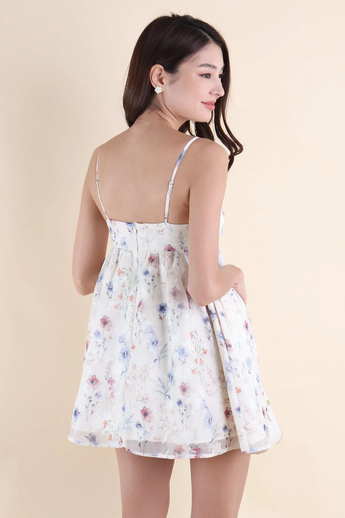 KURA FLORAL KNOT DRESS IN BLUE